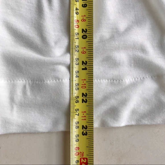 AE Painterly Dripping Floral V-Neck Top - Picture 10 of 12